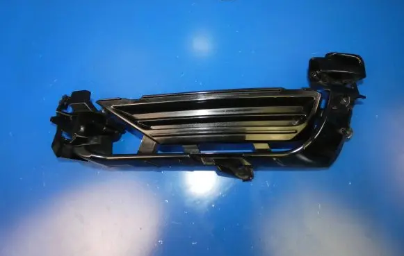Volvo XC90 Front bumper lower grill