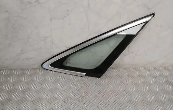 BMW 2 F45 Front triangle window/glass 7326155