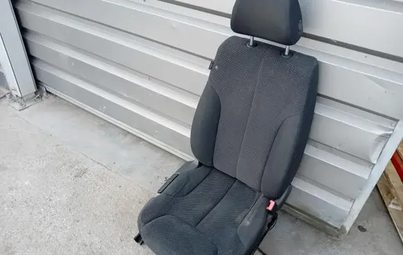 Volkswagen PASSAT B6 Front passenger seat 