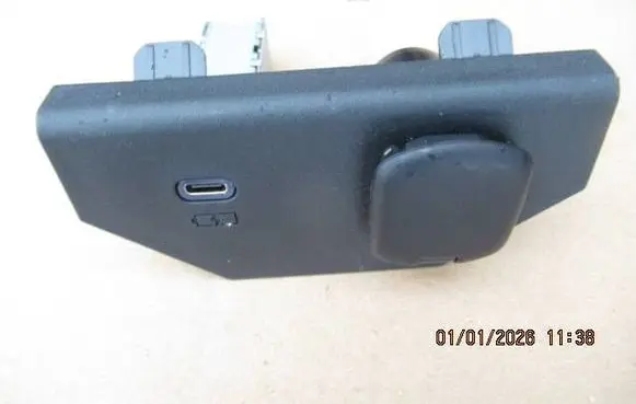 Toyota C-HR II USB socket connector 8553248030