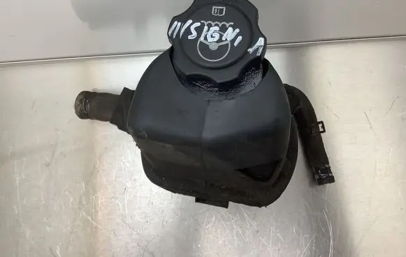 Opel Insignia A Power steering fluid tank/reservoir 26143133