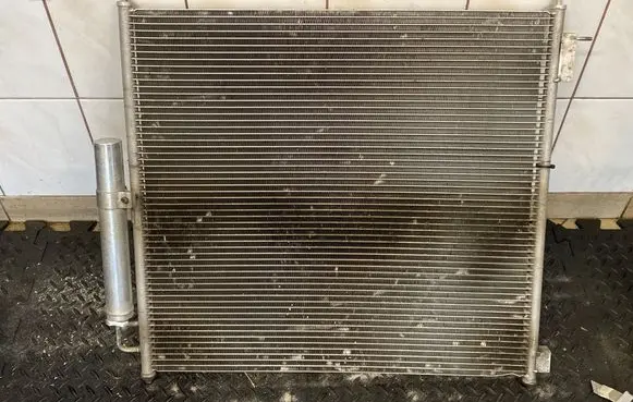 Land Rover Discovery 5 Coolant radiator