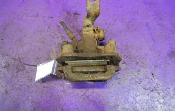 Mazda 323 Rear brake caliper