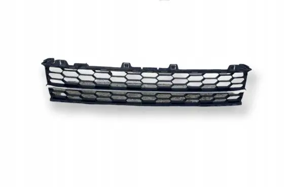 Front bumper lower grill