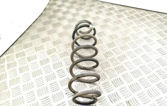 Volkswagen Golf VII Rear coil spring 5Q0511121