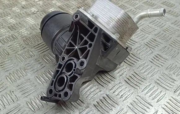 Genesis GV70 Oil filter mounting bracket 