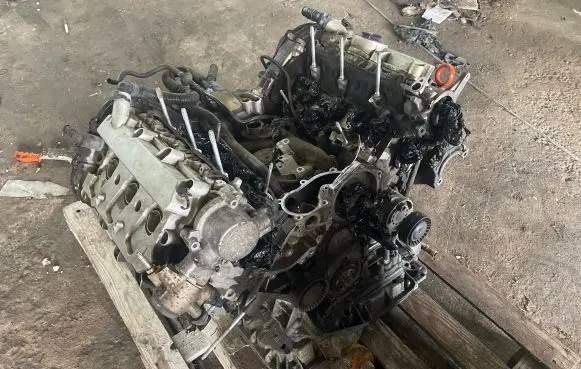 Audi A6 S6 C6 4F Engine ADB4 ALSI9CU34 06E103173