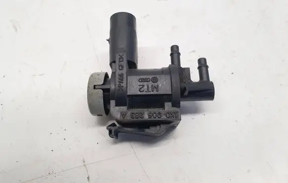 Skoda Octavia Mk2 (1Z) Turbo solenoid valve 1K0906283A