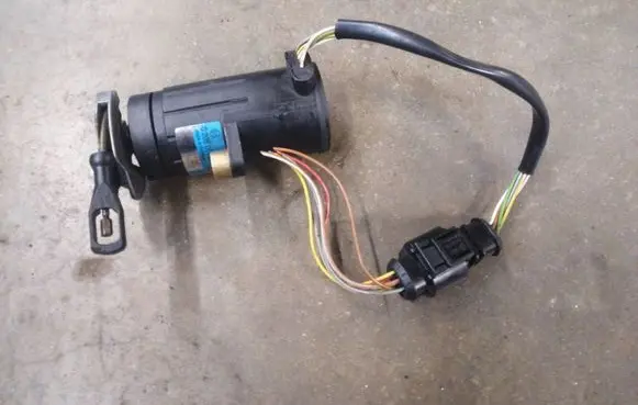 Volkswagen PASSAT B5 Accelerator throttle pedal 0205001038