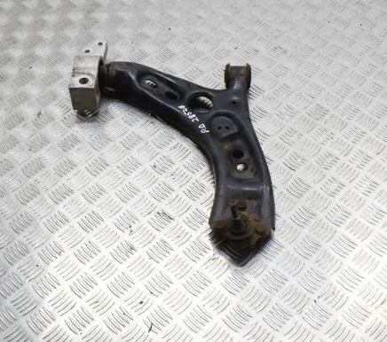 Volkswagen Tiguan Front lower control arm/wishbone 1K0407166C