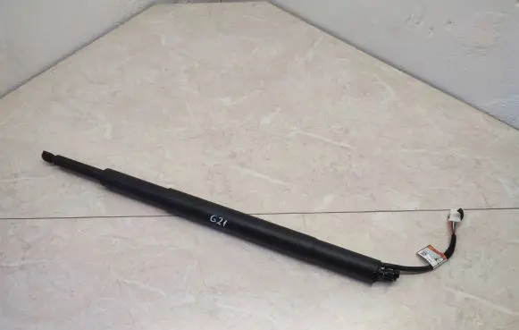 BMW 3 G20 G21 Tailgate strut 51247453413 7453413