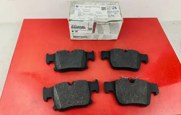 BMW 7 G70 Handbrake/parking brake pads 34208842965 8842965