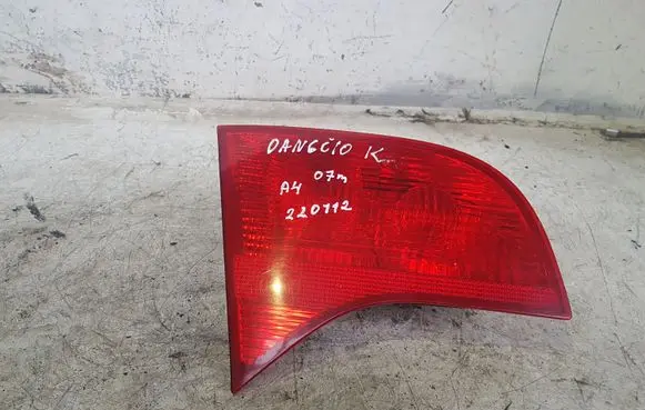 Audi A4 S4 B7 8E 8H Tailgate rear/tail lights 8E9945093