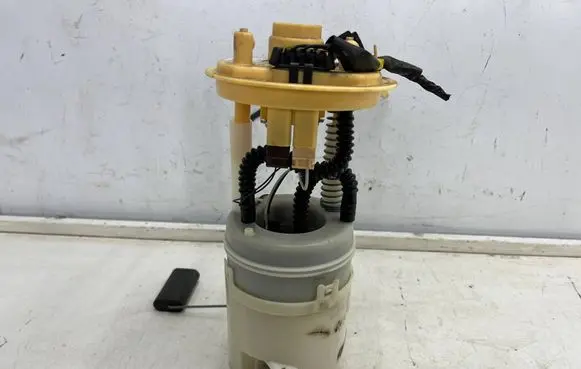Mitsubishi Colt In-tank fuel pump