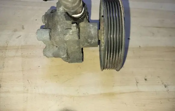 Audi A3 S3 8L Power steering pump