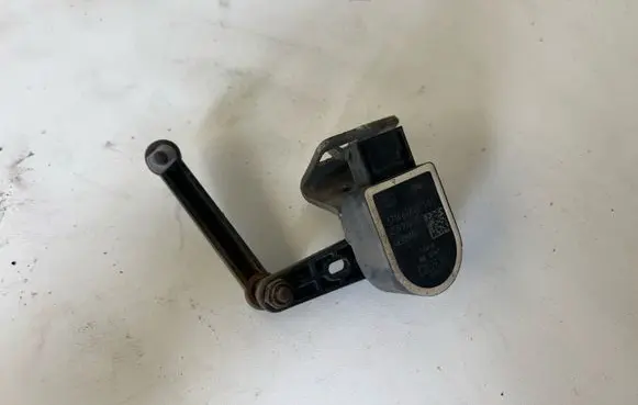 BMW 7 F01 F02 F03 F04 Headlight/headlamp level sensor 6784075 25916010 37146784075