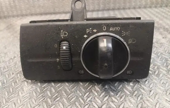 Mercedes-Benz E W211 Light switch 2115450604