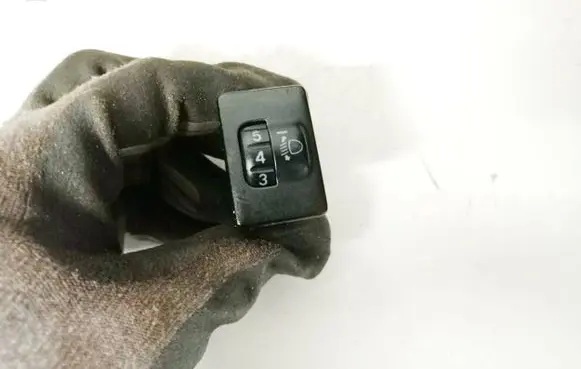 Toyota RAV 4 (XA30) Headlight level height control switch 134159