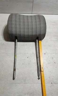 Mercedes-Benz E W124 Front seat headrest 