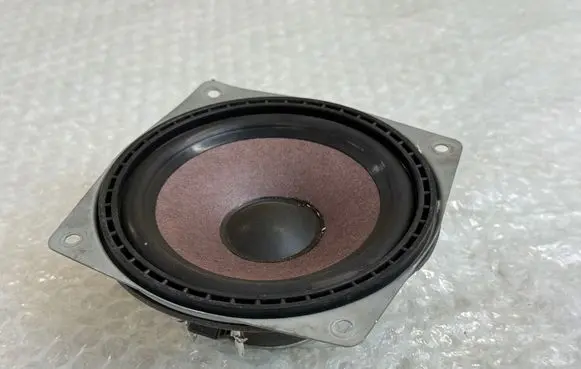 BMW 5 E39 Parcel shelf speaker 65138369265 8369265