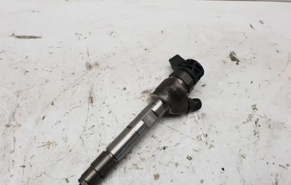 BMW 2 F22 F23 Fuel injector 8514146