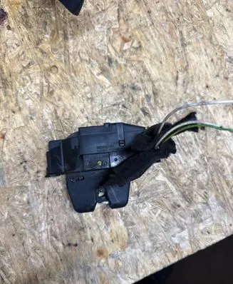 Citroen C4 Grand Picasso Tailgate lock latch 9804762080