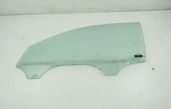 Volkswagen PASSAT B5.5 Front door window glass four-door 