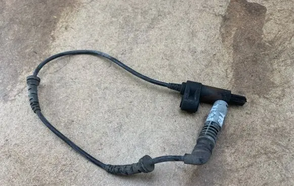 BMW 3 E46 ABS brake wheel speed sensor 34521165609 1165609 34521164651