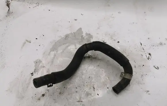 Nissan X-Trail T31 Engine coolant pipe/hose NOCODE