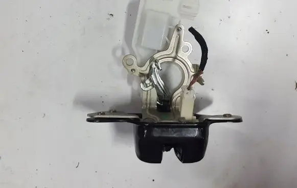 Jeep Cherokee Tailgate/trunk/boot lock/catch/latch