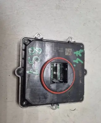Land Rover Defender Xenon control unit/module L8B213E005AB 147000067504 02822144146