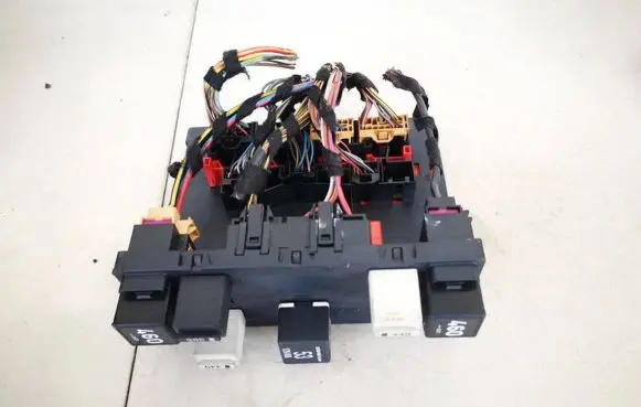 Skoda Octavia Mk2 (1Z) Fuse box set 3c0937049af