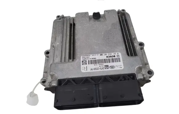Jaguar XE Engine control unit/module 0281032607 GX7312C520FAF