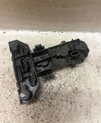 Volkswagen Golf V Tail light bulb cover holder 1J6945257