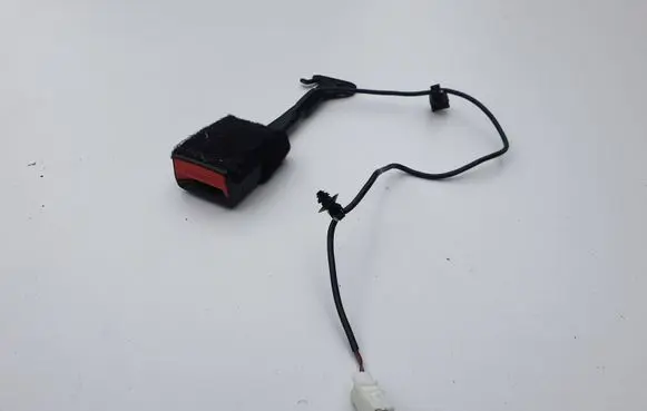 BMW i3 Front seatbelt buckle 7304150 623710500H 24092017