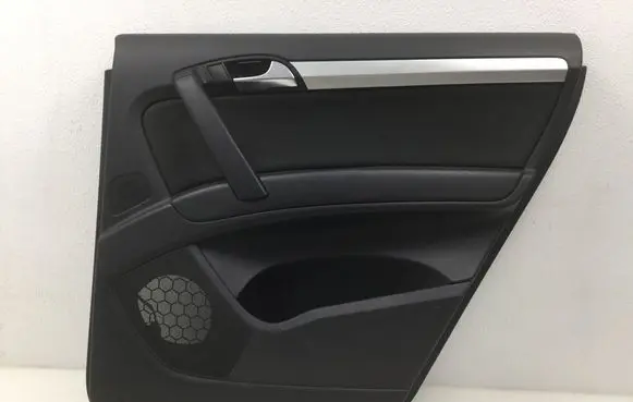 Audi Q7 4L Rear door card panel trim 4L0867306