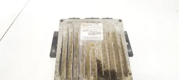 Renault Kangoo II Engine control unit/module 8200909666 401063472