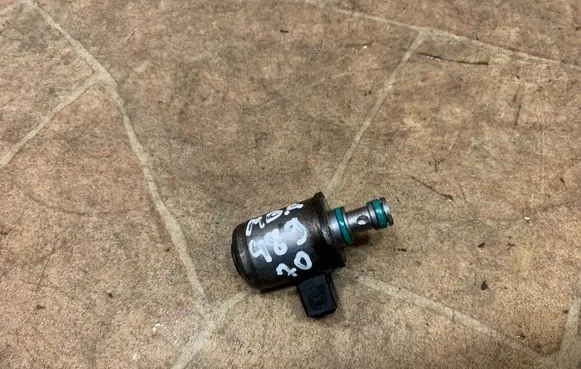 Mercedes-Benz C W204 Hydraulic servotronic pressure valve 613664