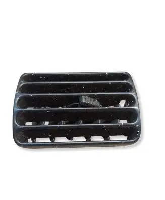 Peugeot 406 Dash center air vent grill 223335