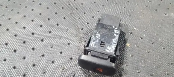 KIA Sephia Hazard light switch