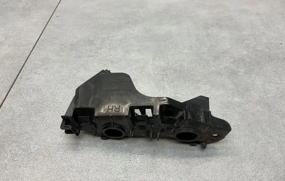 Volkswagen Polo VI Front bumper mounting bracket 2G2807184A