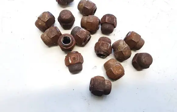 Nissan NV200 Nuts/bolts 