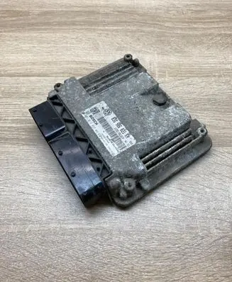 Volkswagen Golf V Engine control unit/module ECU 03G906021KH 0281013226