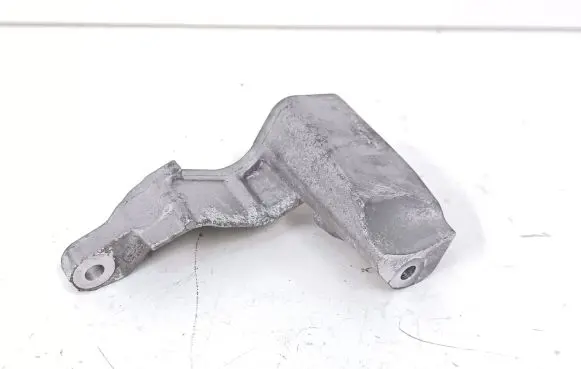 Subaru Outback (BT) Generator/alternator bracket 