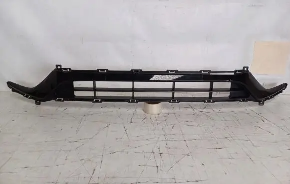 KIA Venga Front bumper lower grill