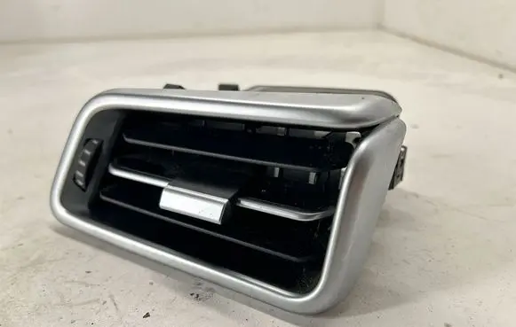 Maserati Ghibli Dashboard side air vent grill/cover trim 6700190610