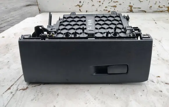BMW X2 F39 Glove box 9339816