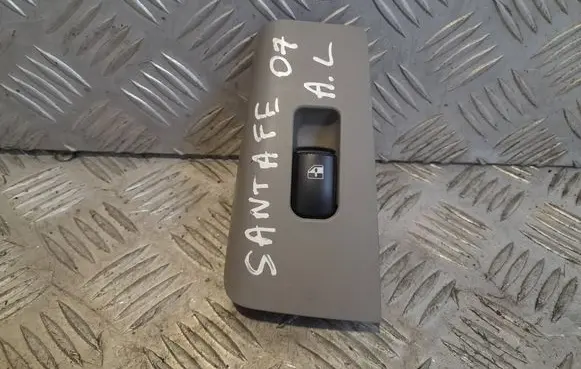 Hyundai Santa Fe Electric window control switch 3715211110