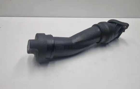 Mercedes-Benz A W169 Oil fill pipe A2660100464 2660100464
