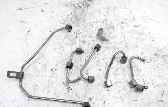 Land Rover Range Rover Velar Fuel injector supply line/pipe 